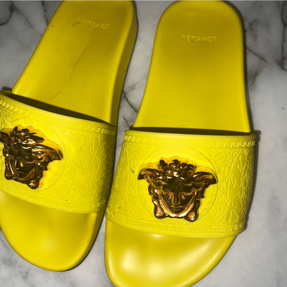 Palazzo Medusa Pool Slides Versace yellow sandals